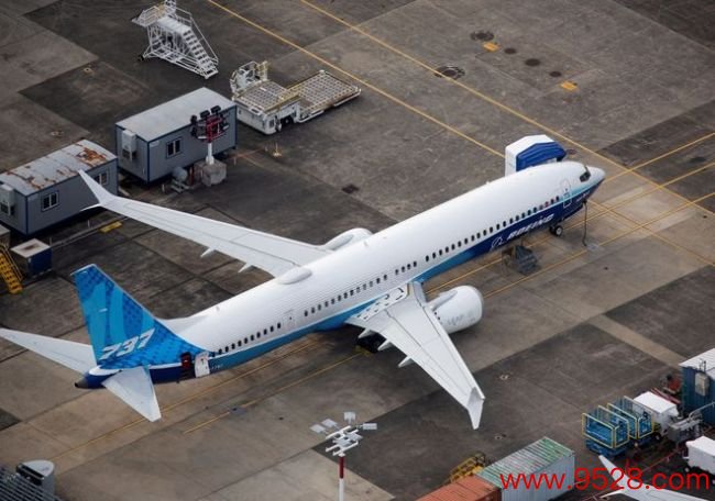 波音737MAX在中国规复运营 助力中国航空！